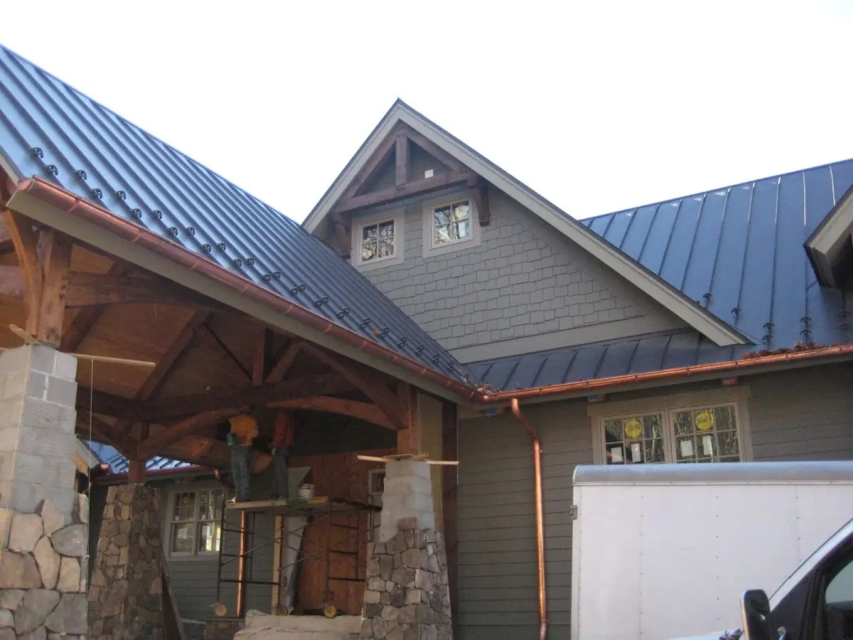 Craftsman Roofing team delivering quality roofing work in Water Oaks